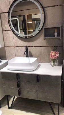 Bauernhaus-Wannen-Badezimmer-Badezimmer-Eitelkeits-Kabinette mit Spitzen über Zähler-Becken
