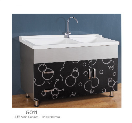 Schwarzweiss-Edelstahl-Badezimmer-Wandschrank-Pragmatismus-Eleganz