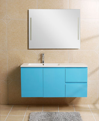See blaue Premade-Badezimmer-Eitelkeiten, Badezimmer-Wannen und Eitelkeits-Griff-Spiegel unsichtbar